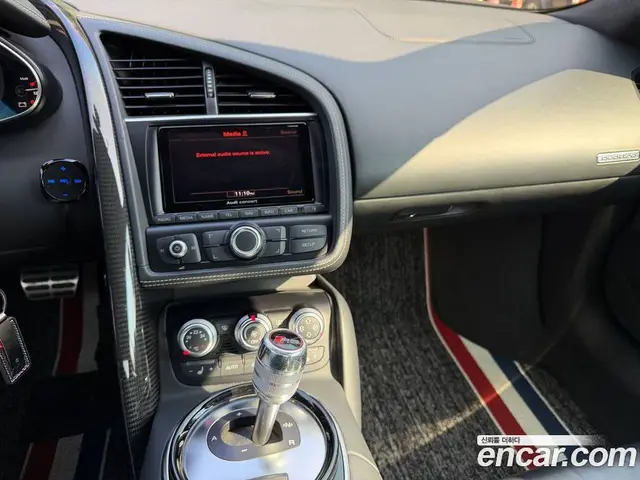 Audi R8 2014 5.2 автомат (гидро), миниатюра 9 Audi R8 2014 5.2 автомат (гидро), миниатюра 9