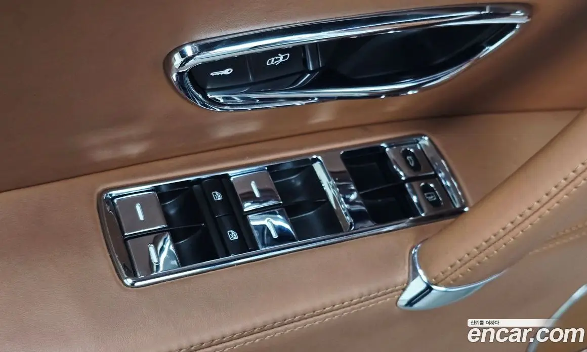 Bentley Flying Spur 2014 4.0 автомат (гидро), фото 28 Bentley Flying Spur 2014 4.0 автомат (гидро), фото 28