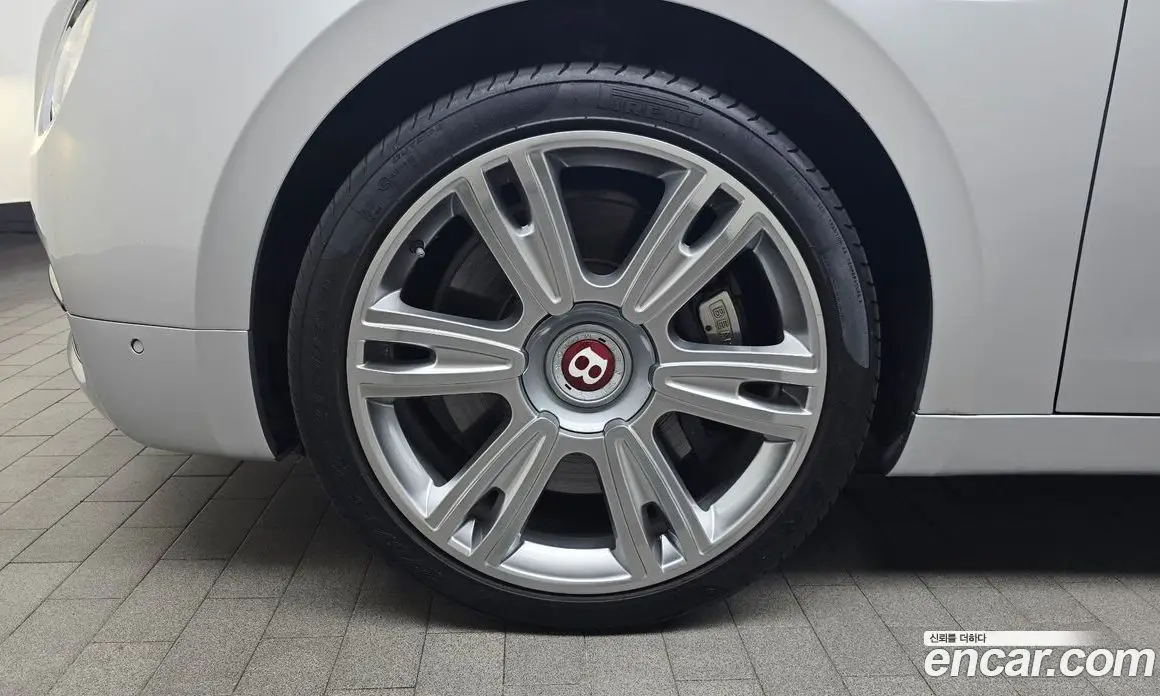 Bentley Flying Spur 2014 4.0 автомат (гидро), фото 4 Bentley Flying Spur 2014 4.0 автомат (гидро), фото 4
