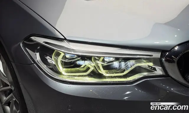 BMW 5 серия 2017 2.0 автомат (гидро), миниатюра 8 BMW 5 серия 2017 2.0 автомат (гидро), миниатюра 8