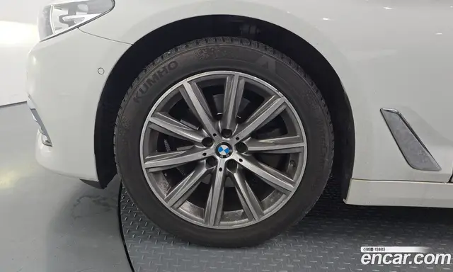BMW 5 серия 2019 2.0 автомат (гидро), миниатюра 5 BMW 5 серия 2019 2.0 автомат (гидро), миниатюра 5
