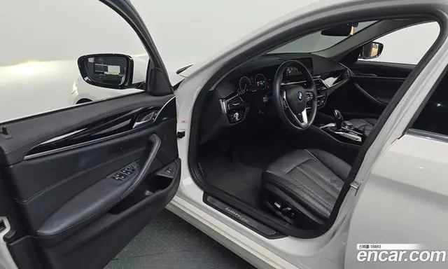 BMW 5 серия 2019 2.0 автомат (гидро), миниатюра 10 BMW 5 серия 2019 2.0 автомат (гидро), миниатюра 10