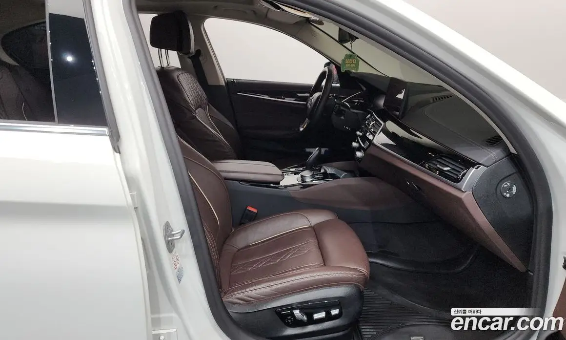 BMW 5 серия 2021 2.0 автомат (гидро), фото 16 BMW 5 серия 2021 2.0 автомат (гидро), фото 16