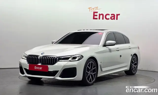 BMW 5 серия, 2022, 30 110 км