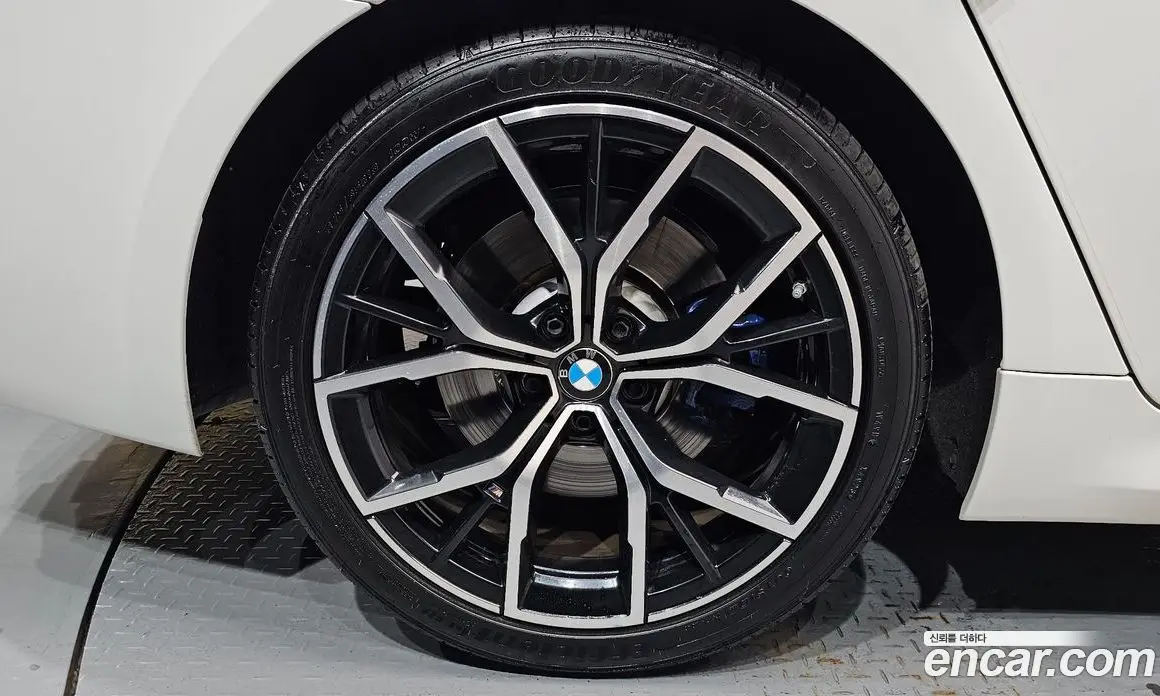 BMW 5 серия 2023 2.0 автомат (гидро), фото 7 BMW 5 серия 2023 2.0 автомат (гидро), фото 7