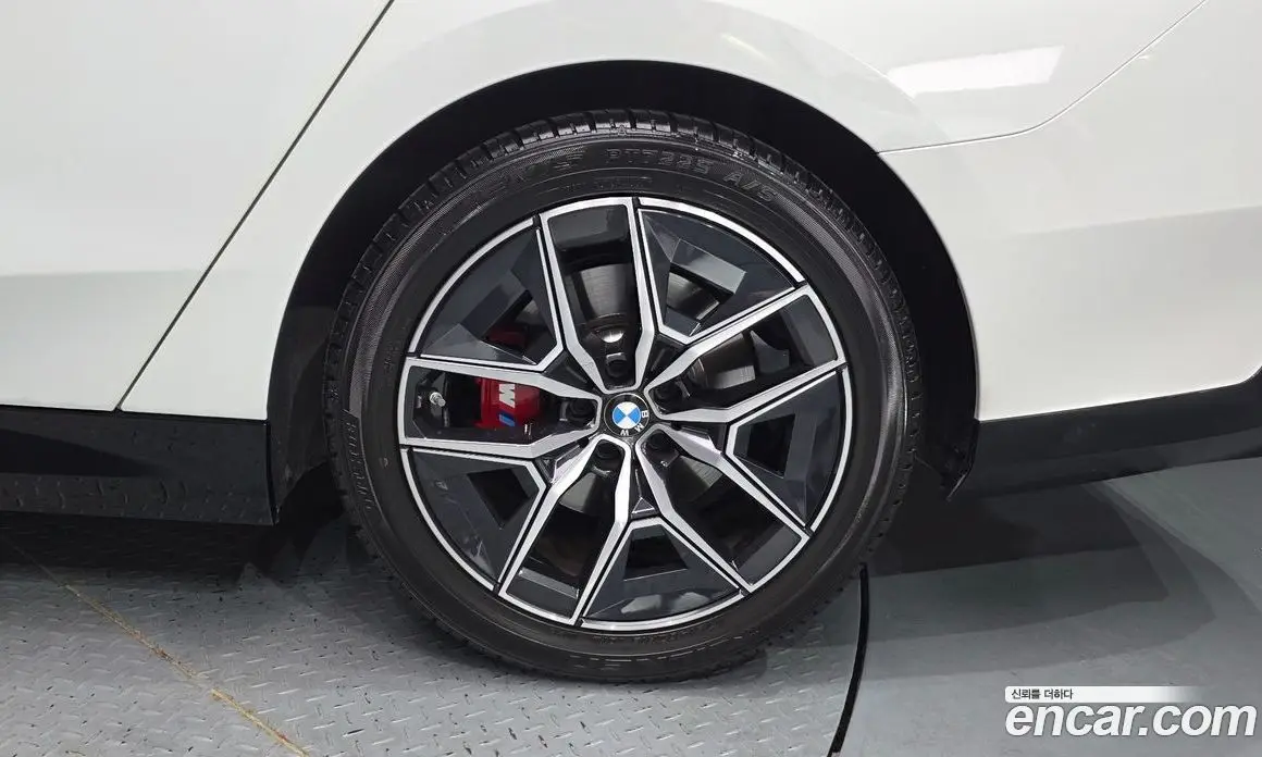 BMW 5 серия 2024 2.0 автомат (гидро), фото 7 BMW 5 серия 2024 2.0 автомат (гидро), фото 7