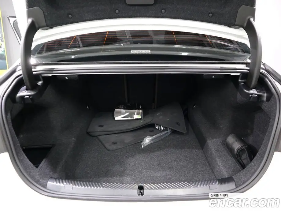 BMW 5 серия 2025 2.0 автомат (гидро), фото 19