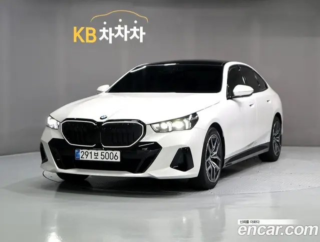 BMW 5 серия 2025 2.0 автомат (гидро), миниатюра 3