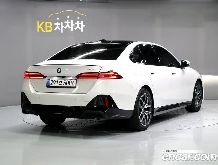 BMW 5 серия 2025 2.0 автомат (гидро), фото 4