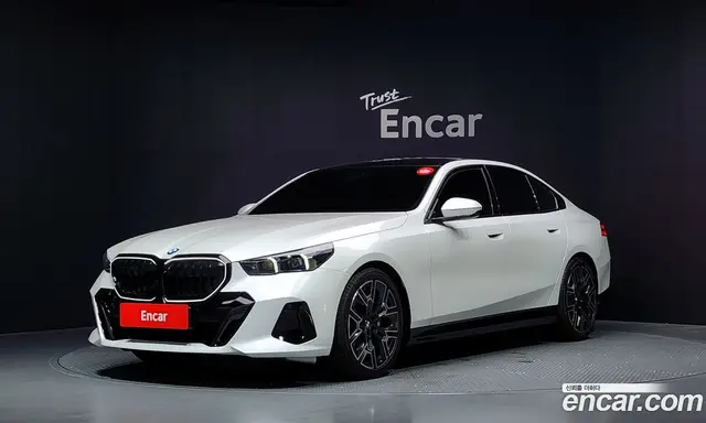 BMW 5 серия 2025 2.0 автомат (гидро), миниатюра 1 BMW 5 серия 2025 2.0 автомат (гидро), миниатюра 1