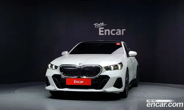 BMW 5 серия 2025 2.0 автомат (гидро), миниатюра 3 BMW 5 серия 2025 2.0 автомат (гидро), миниатюра 3