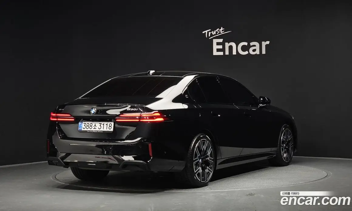BMW 5 серия 2025 2.0 автомат (гидро), фото 1 BMW 5 серия 2025 2.0 автомат (гидро), фото 1