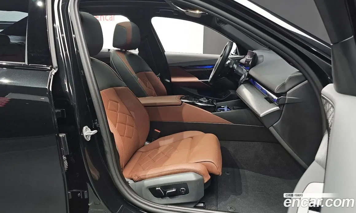 BMW 5 серия 2025 2.0 автомат (гидро), фото 12 BMW 5 серия 2025 2.0 автомат (гидро), фото 12