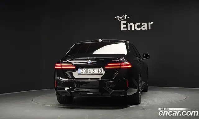 BMW 5 серия 2025 2.0 автомат (гидро), миниатюра 3 BMW 5 серия 2025 2.0 автомат (гидро), миниатюра 3