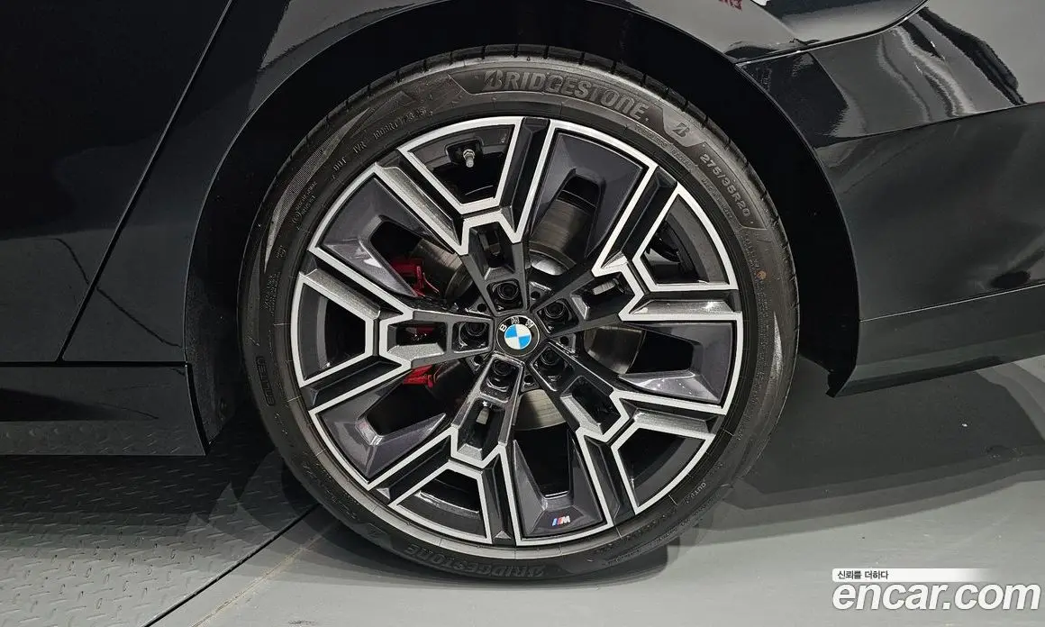 BMW 5 серия 2025 2.0 автомат (гидро), фото 6 BMW 5 серия 2025 2.0 автомат (гидро), фото 6