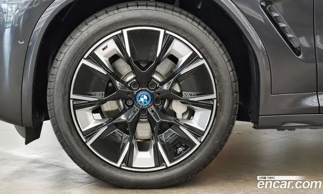 BMW iX3 2024 автомат (гидро), миниатюра 5