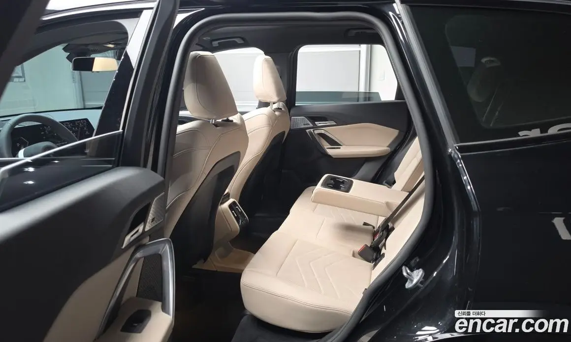 BMW X1 2025 2.0 автомат (гидро), фото 11