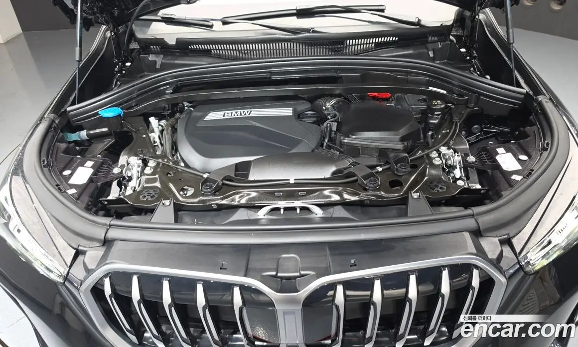 BMW X1 2025 2.0 автомат (гидро), фото 6