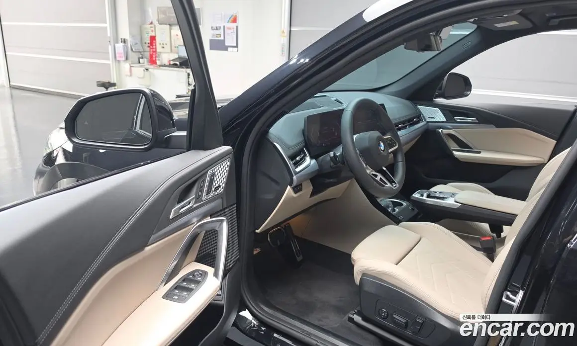 BMW X1 2025 2.0 автомат (гидро), фото 10