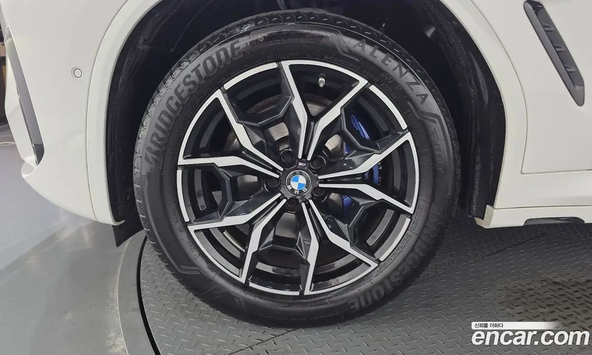 BMW X4 2023 2.0 автомат (гидро), фото 5 BMW X4 2023 2.0 автомат (гидро), фото 5