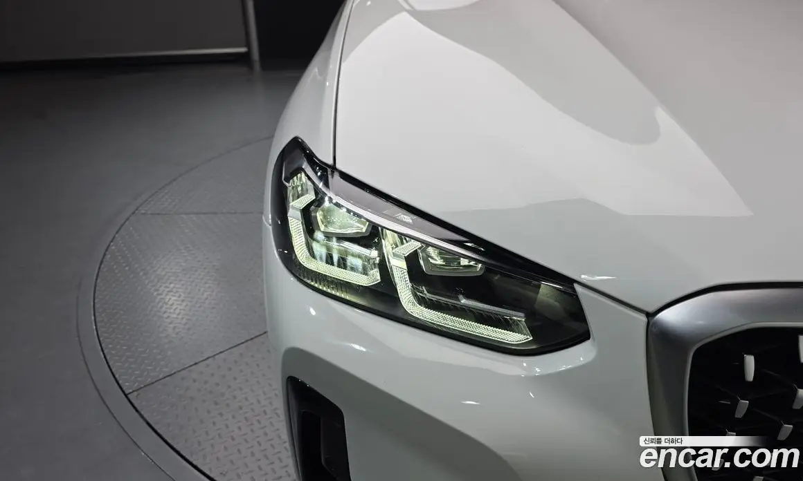 BMW X4 2023 2.0 автомат (гидро), фото 8 BMW X4 2023 2.0 автомат (гидро), фото 8