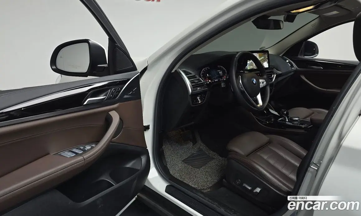 BMW X4 2023 2.0 автомат (гидро), фото 12