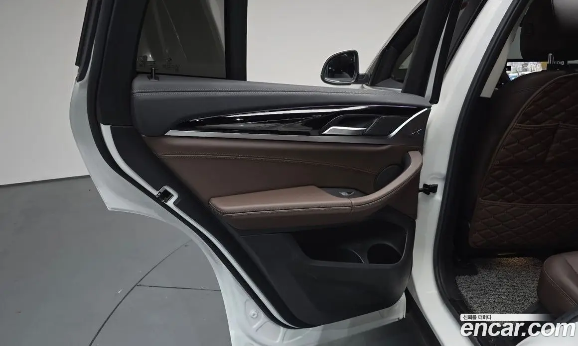 BMW X4 2023 2.0 автомат (гидро), фото 14