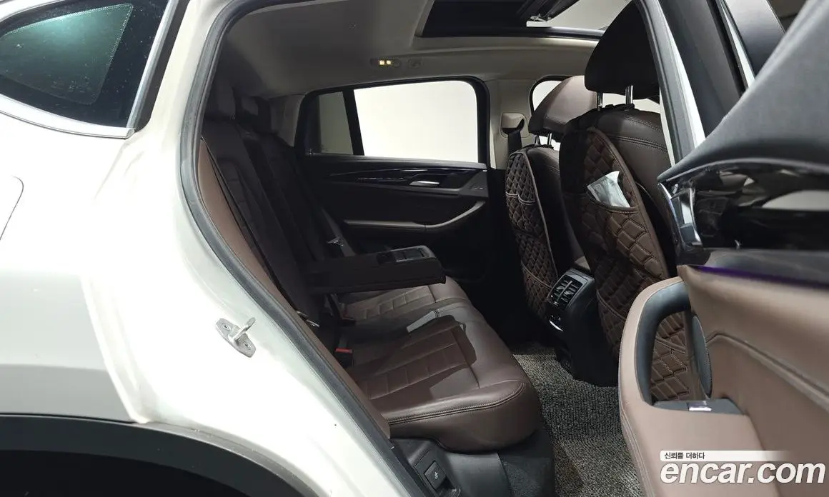 BMW X4 2023 2.0 автомат (гидро), фото 17