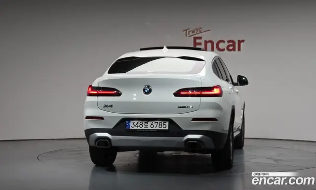 BMW X4 2023 2.0 автомат (гидро), миниатюра 3