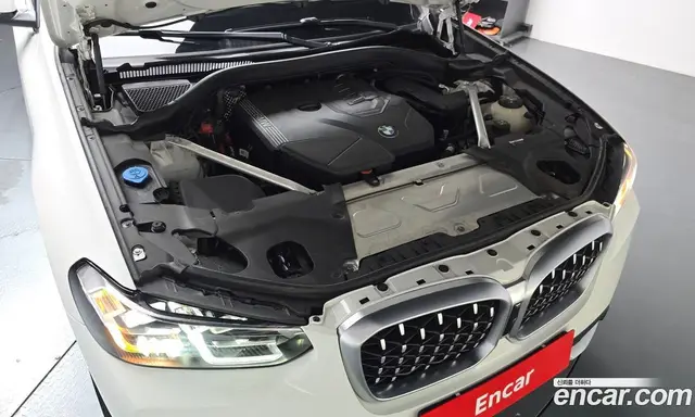 BMW X4 2023 2.0 автомат (гидро), миниатюра 5