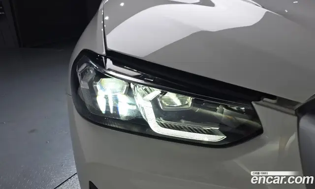 BMW X4 2023 2.0 автомат (гидро), миниатюра 7