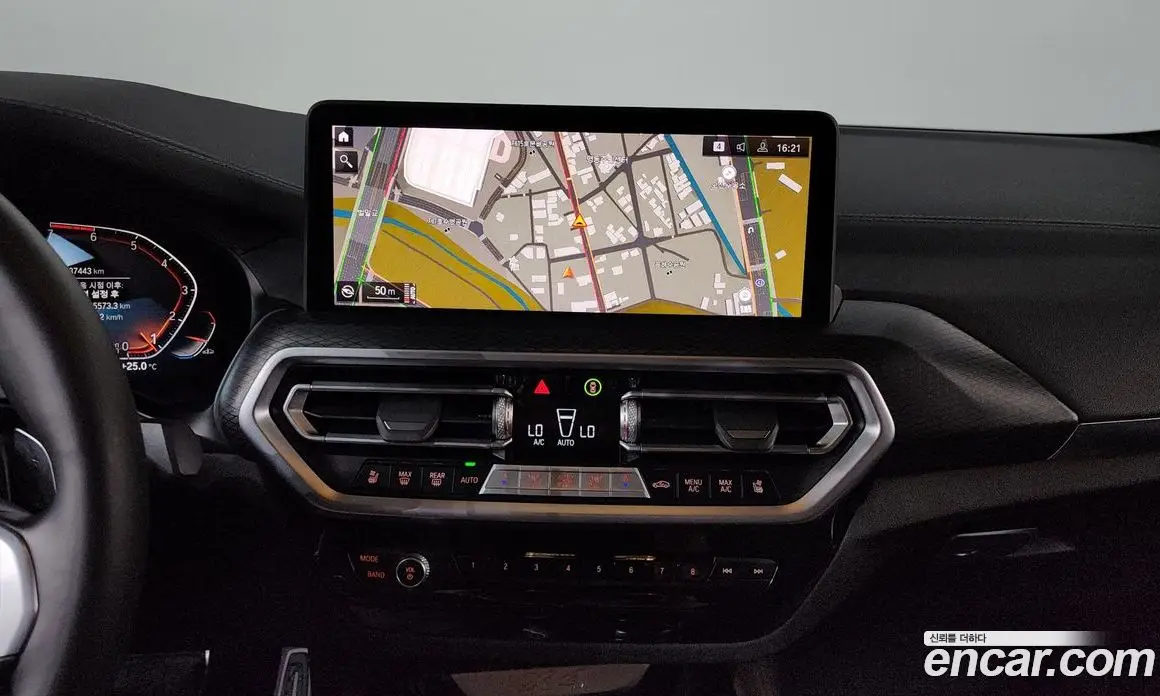 BMW X4 2023 2.0 автомат (гидро), фото 12