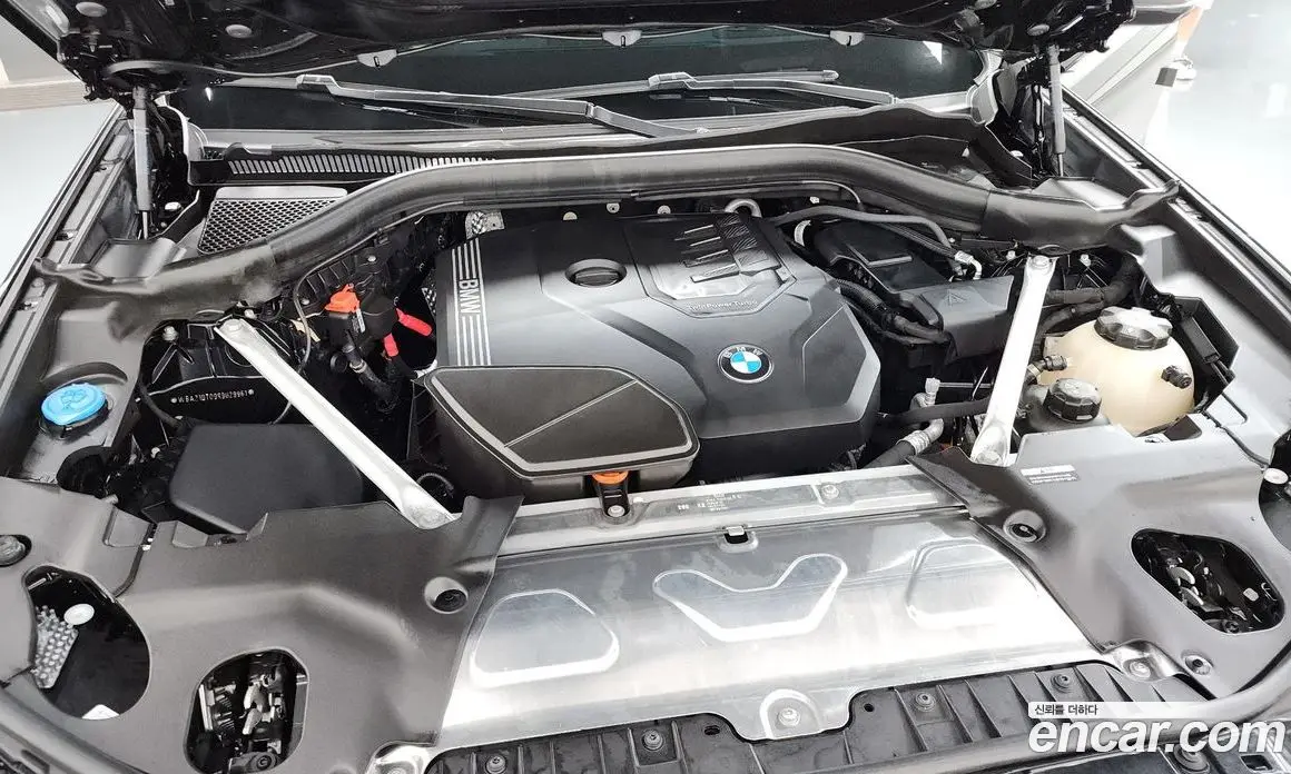BMW X4 2023 2.0 автомат (гидро), фото 6