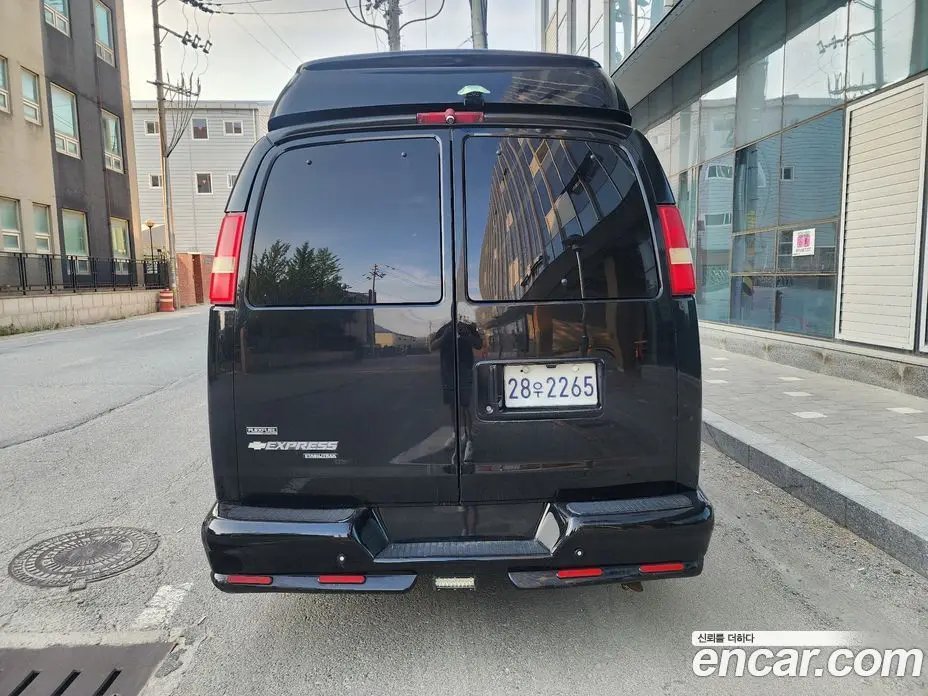 Chevrolet Express Van 2010 5.3 автомат (гидро), фото 4 Chevrolet Express Van 2010 5.3 автомат (гидро), фото 4