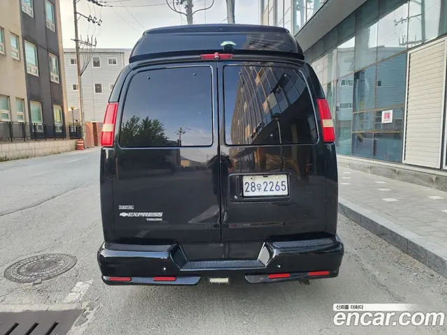 Chevrolet Express Van 2010 5.3 автомат (гидро), миниатюра 4 Chevrolet Express Van 2010 5.3 автомат (гидро), миниатюра 4
