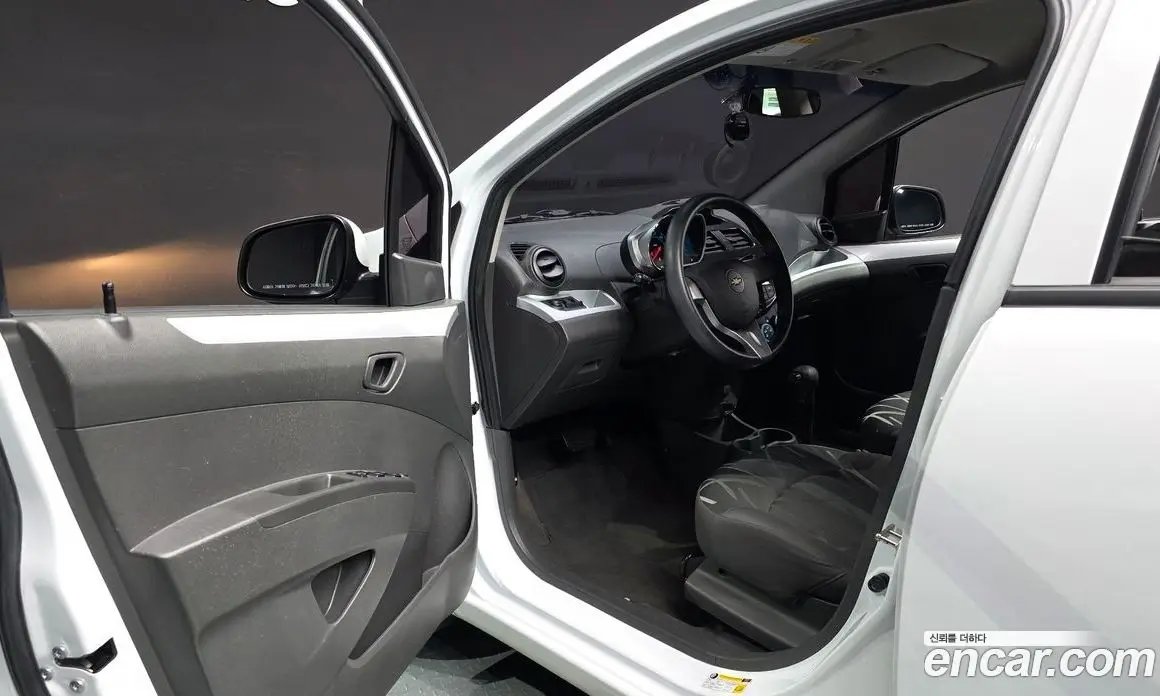 Chevrolet Spark 2014 1.0 автомат (гидро), фото 10 Chevrolet Spark 2014 1.0 автомат (гидро), фото 10