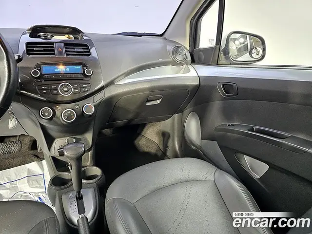 Chevrolet Spark 2014 1.0 автомат (гидро), миниатюра 10