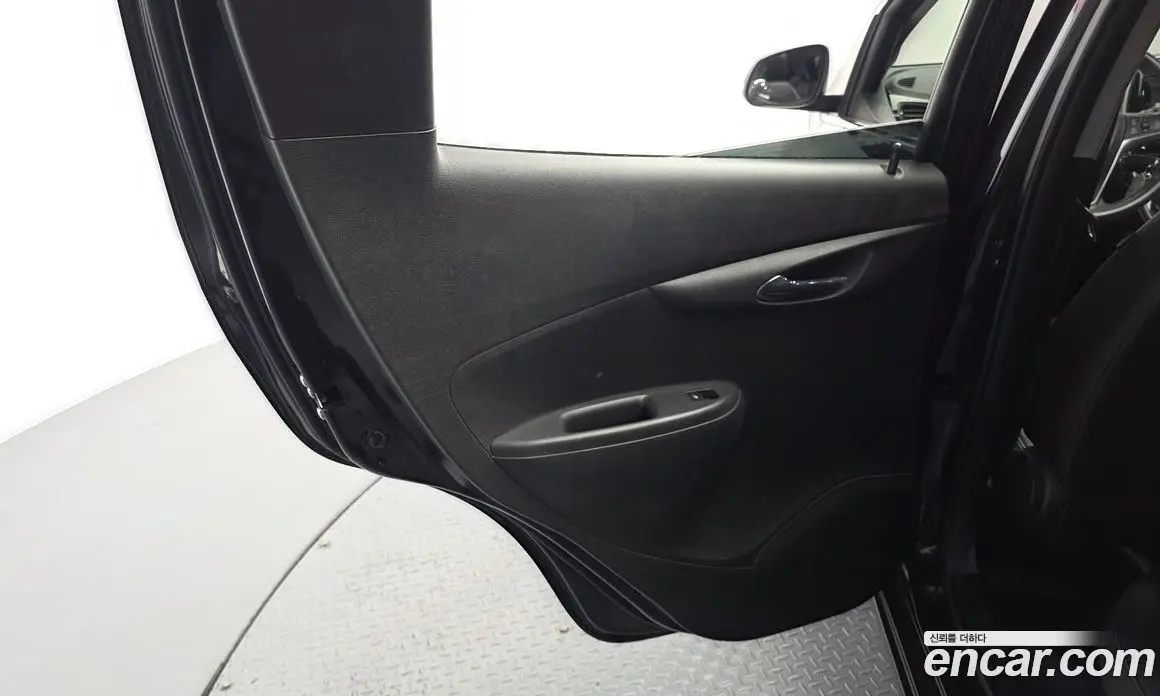 Chevrolet Spark 2015 1.0 автомат (гидро), фото 15