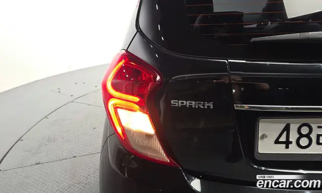 Chevrolet Spark 2015 1.0 автомат (гидро), миниатюра 9