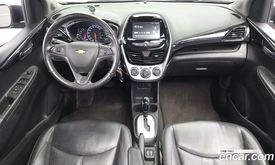 Chevrolet Spark 2015 1.0 автомат (гидро), фото 10