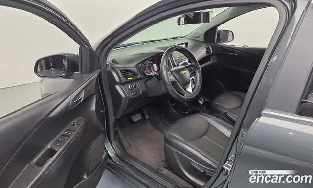 Chevrolet Spark 2016 1.0 автомат (гидро), миниатюра 10