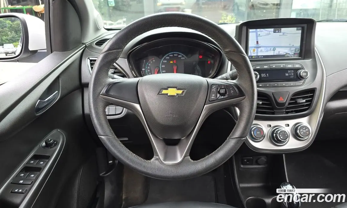 Chevrolet Spark 2018 1.0 автомат (гидро), фото 13