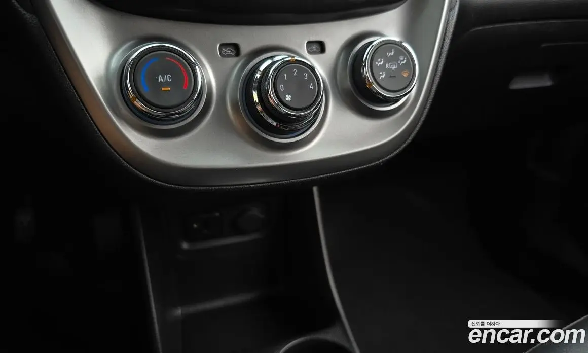 Chevrolet Spark 2018 1.0 автомат (гидро), фото 19