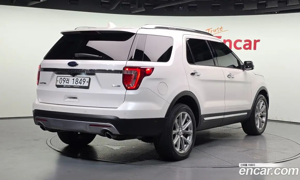 Ford Explorer 2017 2.3 автомат (гидро), фото 2 Ford Explorer 2017 2.3 автомат (гидро), фото 2