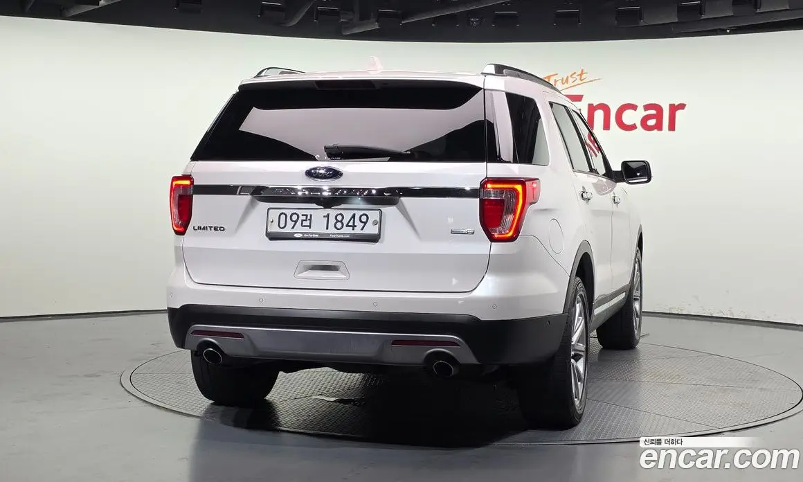 Ford Explorer 2017 2.3 автомат (гидро), фото 4 Ford Explorer 2017 2.3 автомат (гидро), фото 4