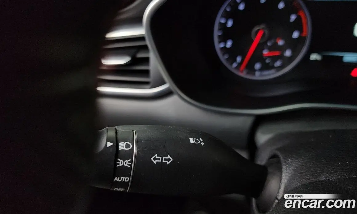 Genesis G70 2019 3.3 автомат (гидро), фото 34 Genesis G70 2019 3.3 автомат (гидро), фото 34