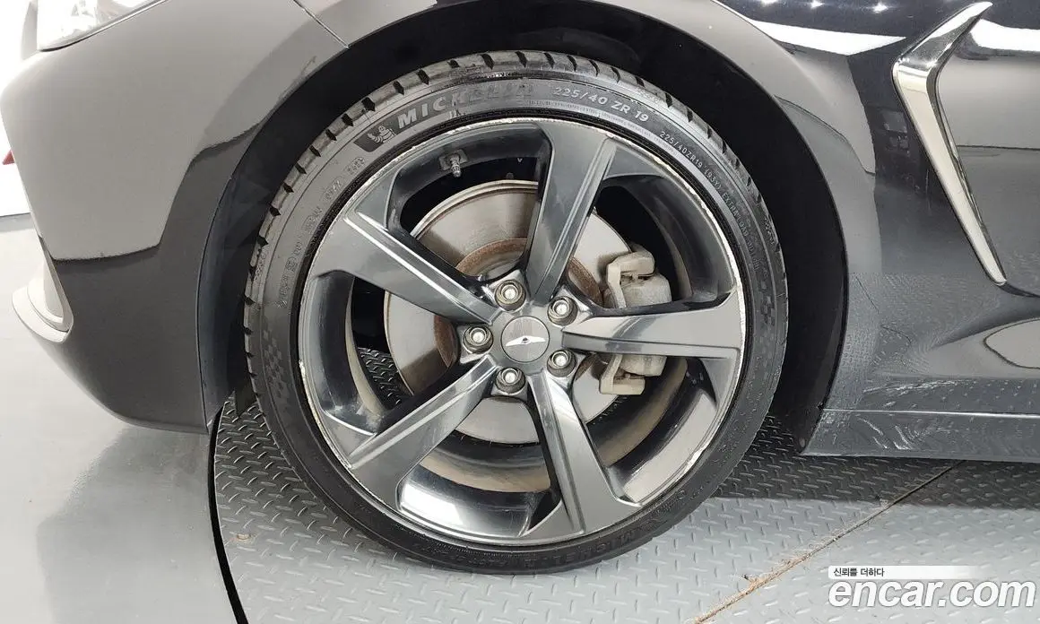 Genesis G70 2019 3.3 автомат (гидро), фото 5 Genesis G70 2019 3.3 автомат (гидро), фото 5