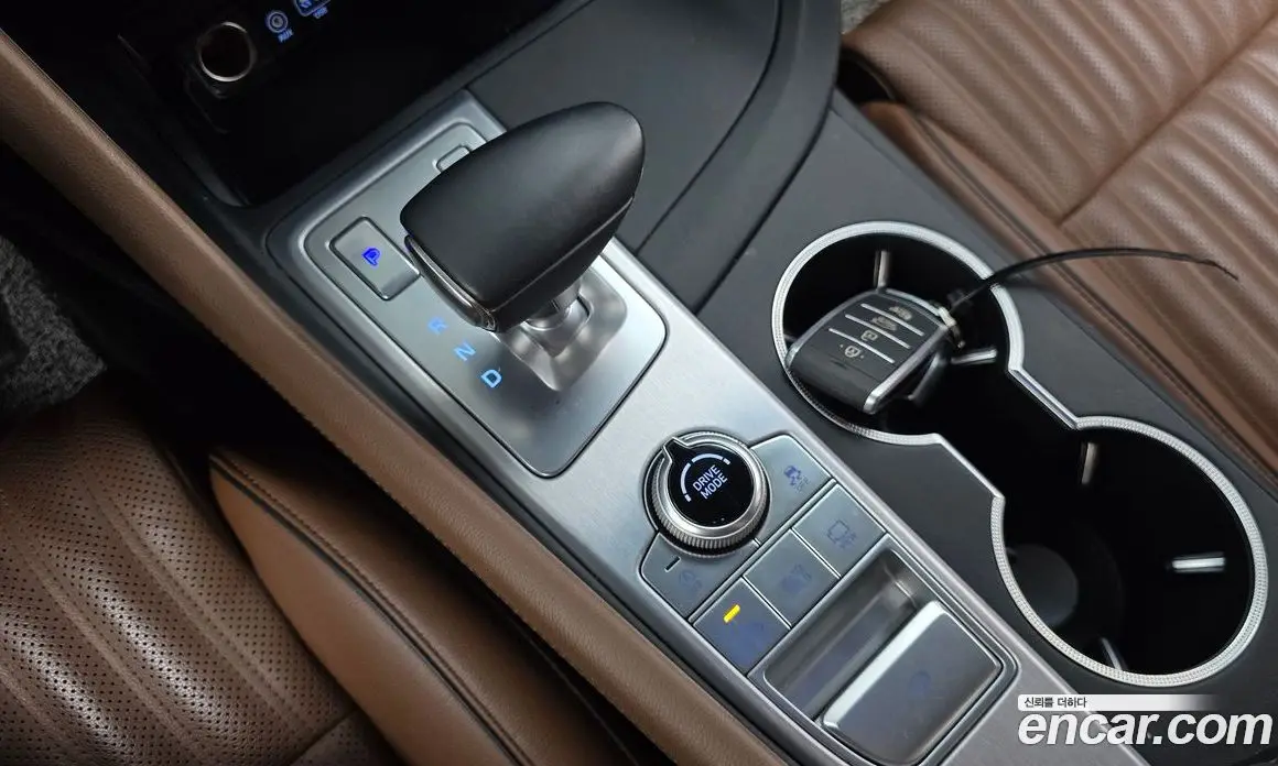 Genesis G70 2020 2.0 автомат (гидро), фото 9 Genesis G70 2020 2.0 автомат (гидро), фото 9