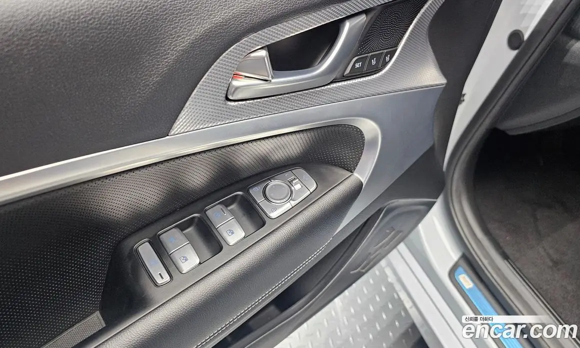 Genesis G70 2022 2.0 автомат (гидро), фото 31 Genesis G70 2022 2.0 автомат (гидро), фото 31