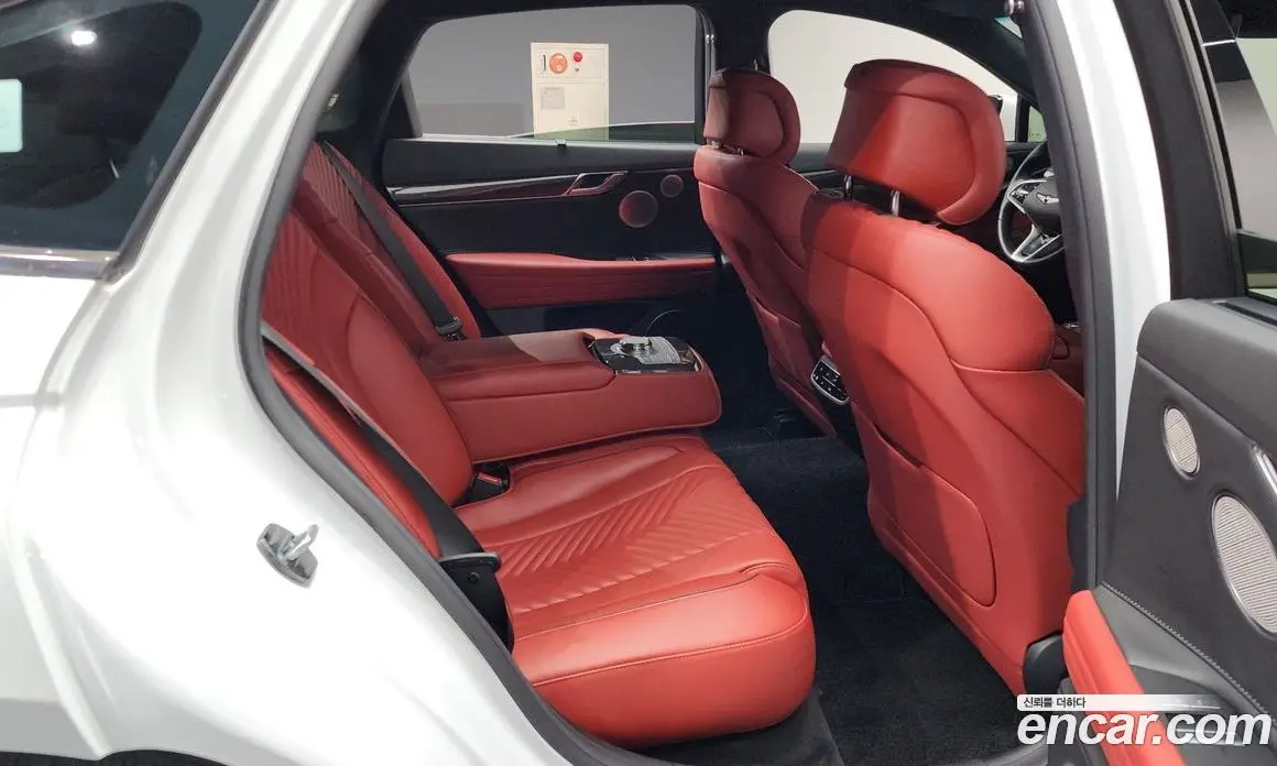 Genesis G80 2023 2.5 автомат (гидро), фото 12